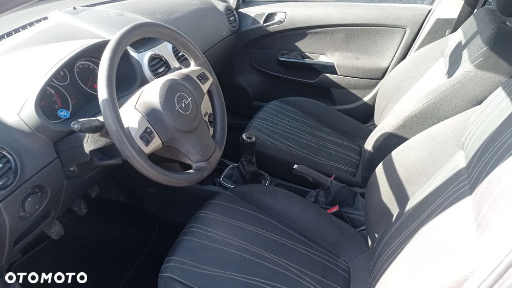 Opel Corsa 1.2 16V Enjoy - 34