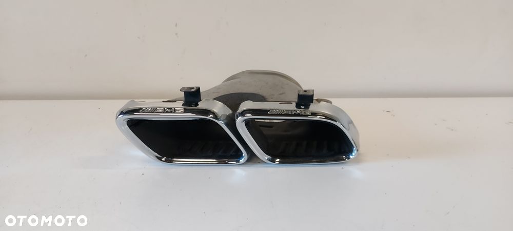 Końcówka wydechu prawa Mercedes GT4 AMG w290 290 - 1