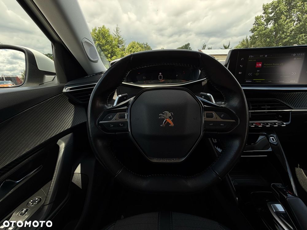 Peugeot 2008 1.5 BlueHDi Allure S&S EAT8 - 27