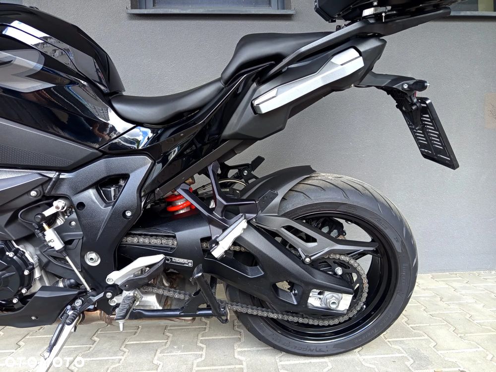 BMW S - 3