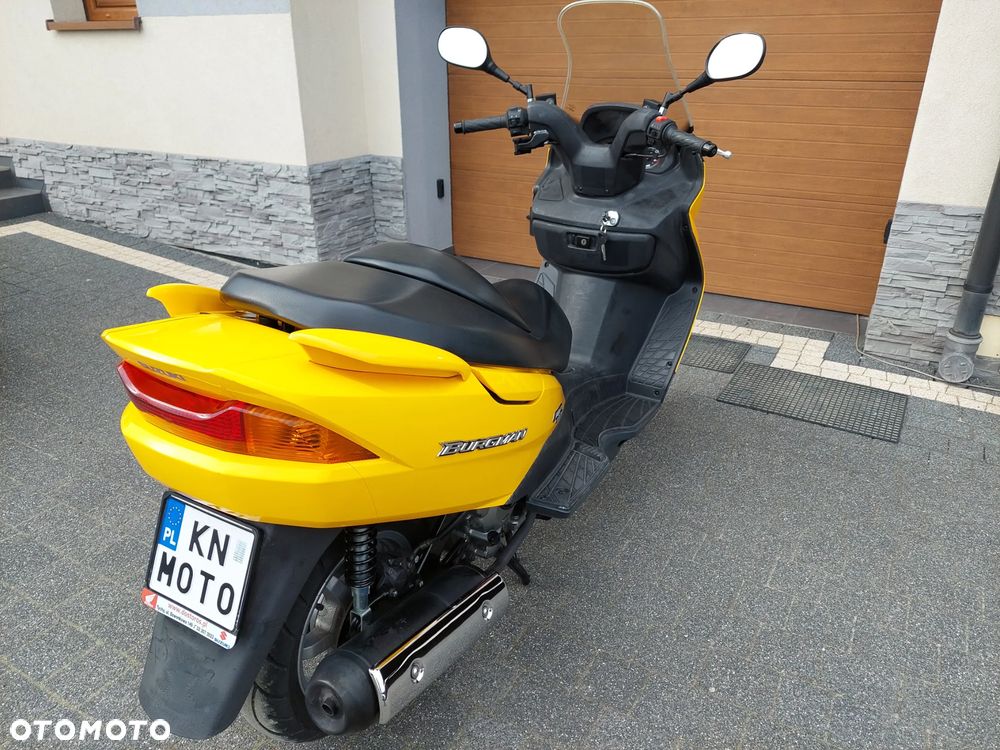 Suzuki Burgman - 5