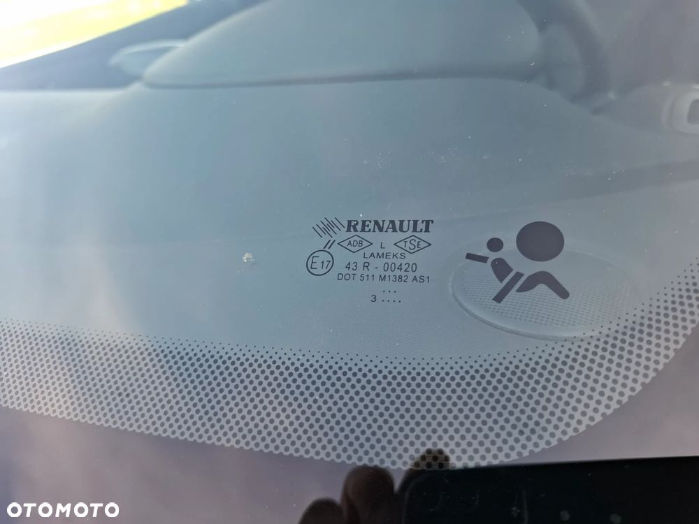 Renault Clio - 24