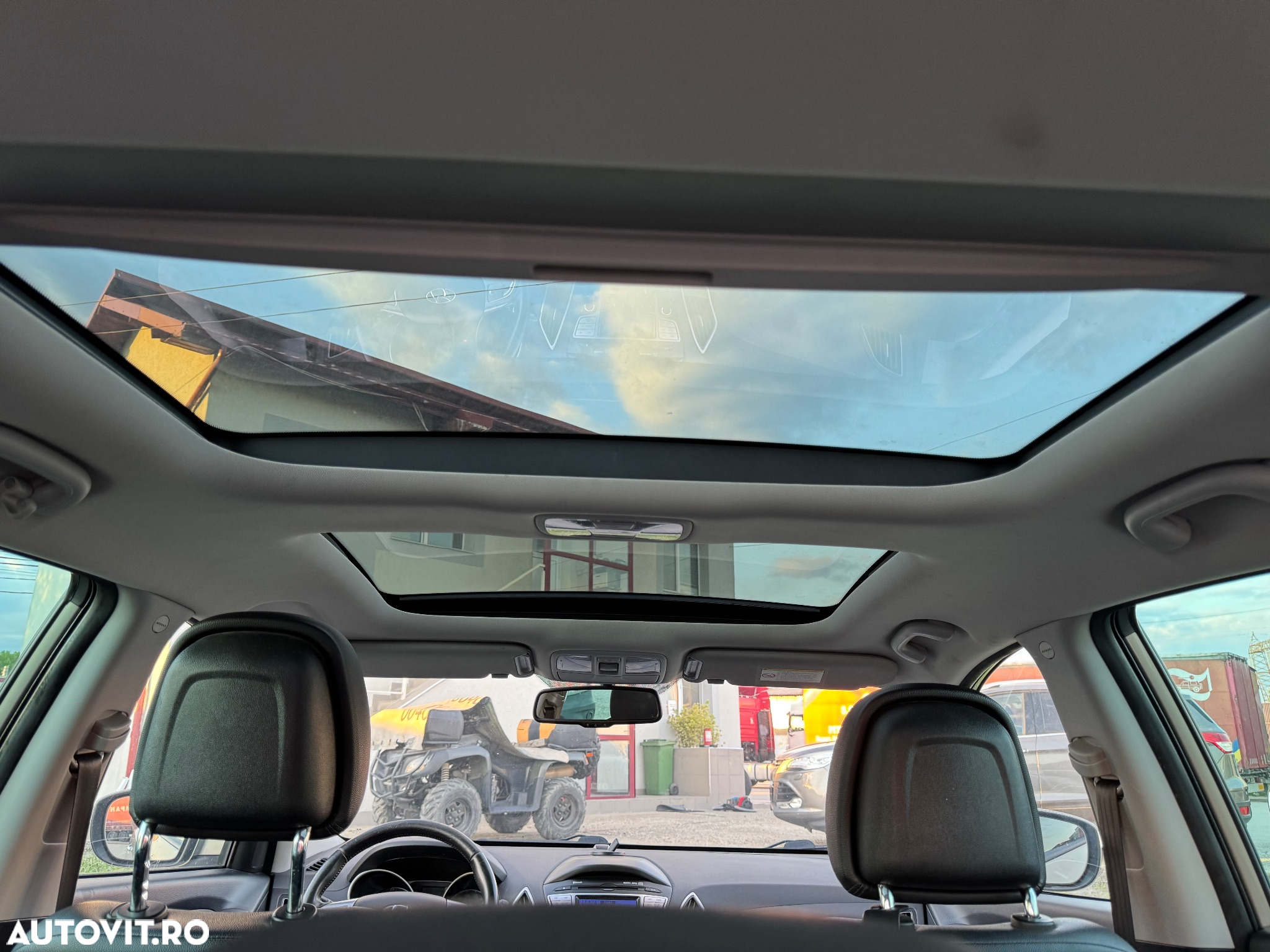 Hyundai ix35 2.0 CRDI 4WD Automatik Premium - 14