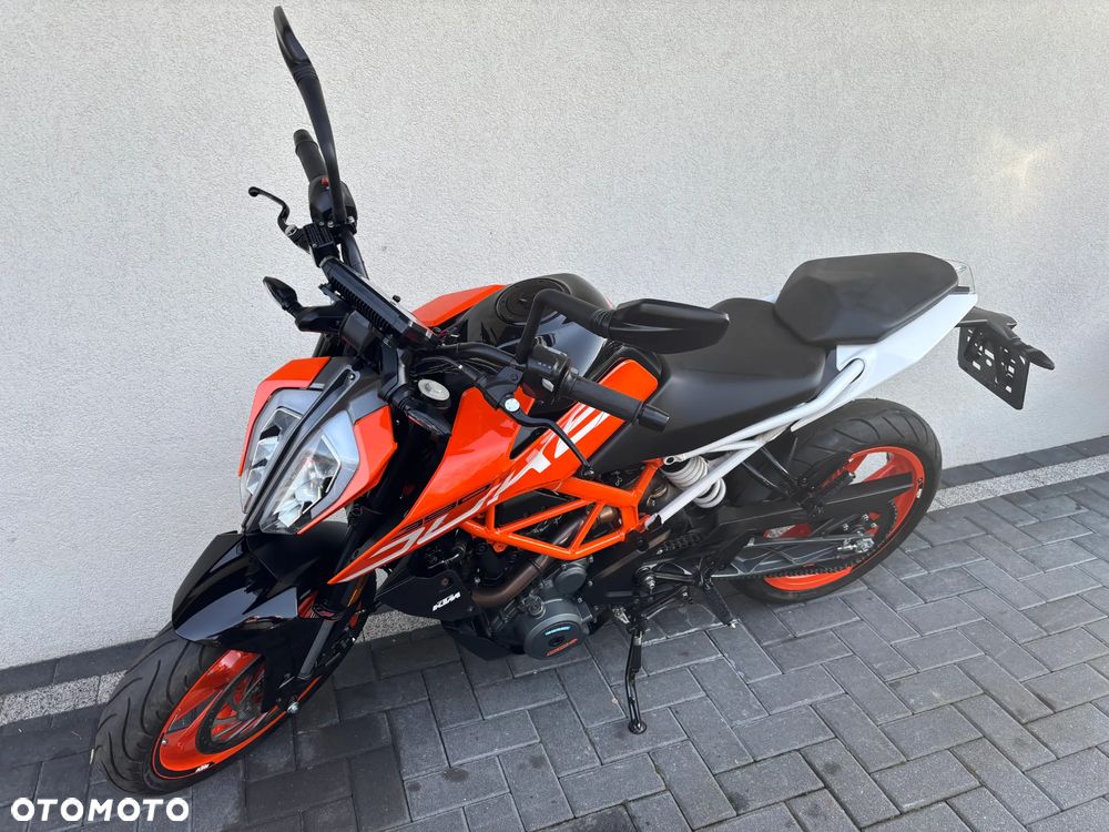 KTM Duke - 4