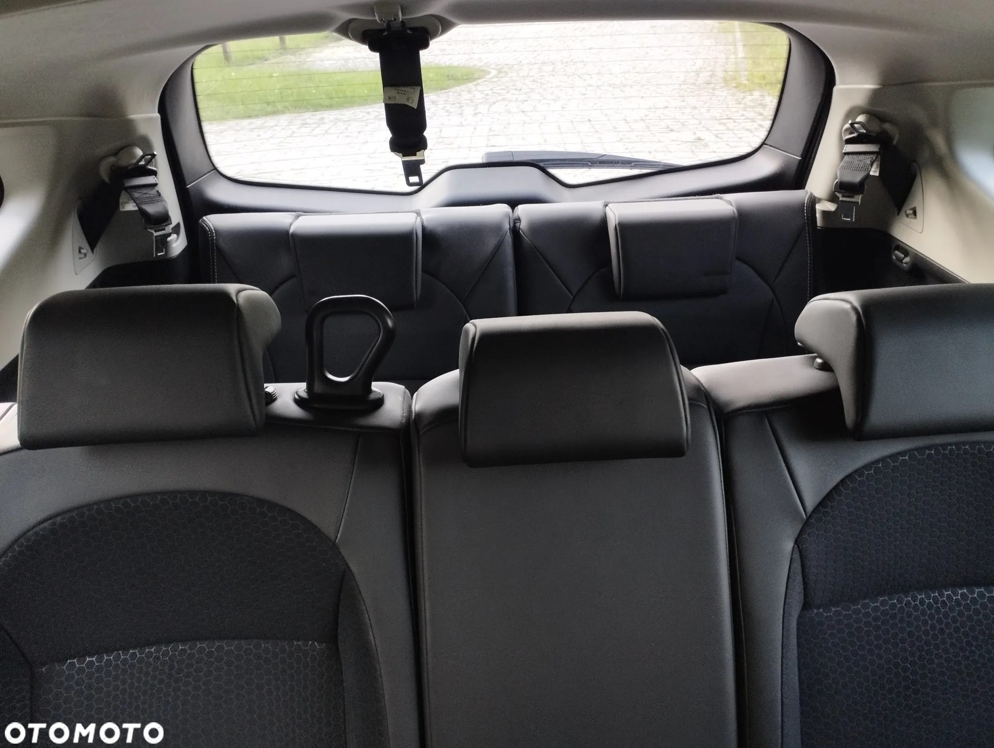 Nissan Qashqai+2 - 13
