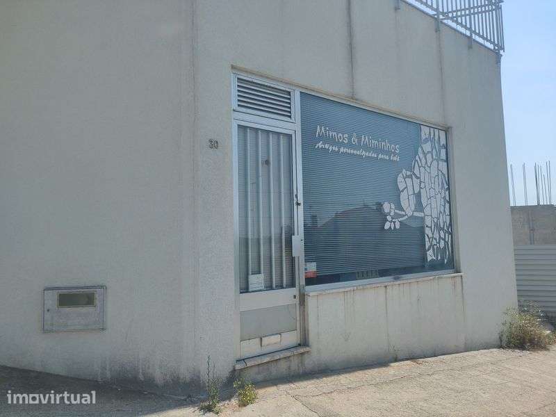 Loja comercial Viana - Grande imagem: 2/3
