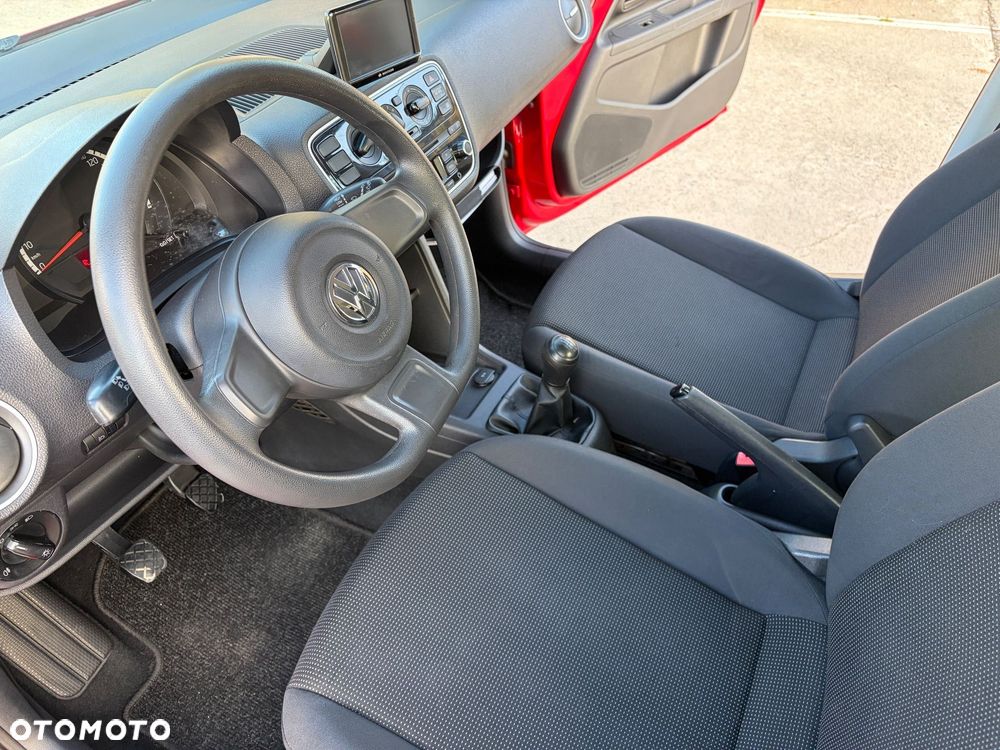 Volkswagen up! take - 12