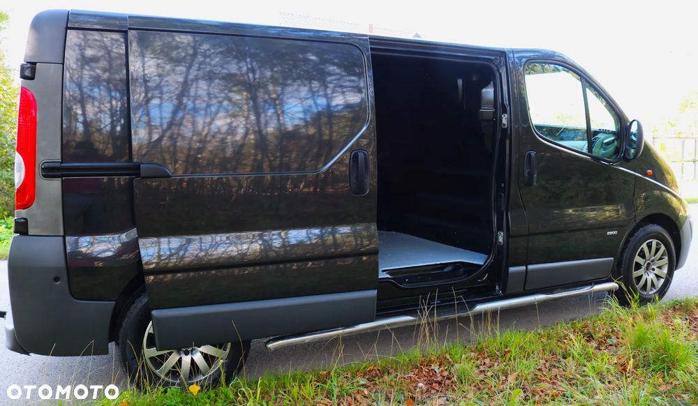 Opel Vivaro - 9