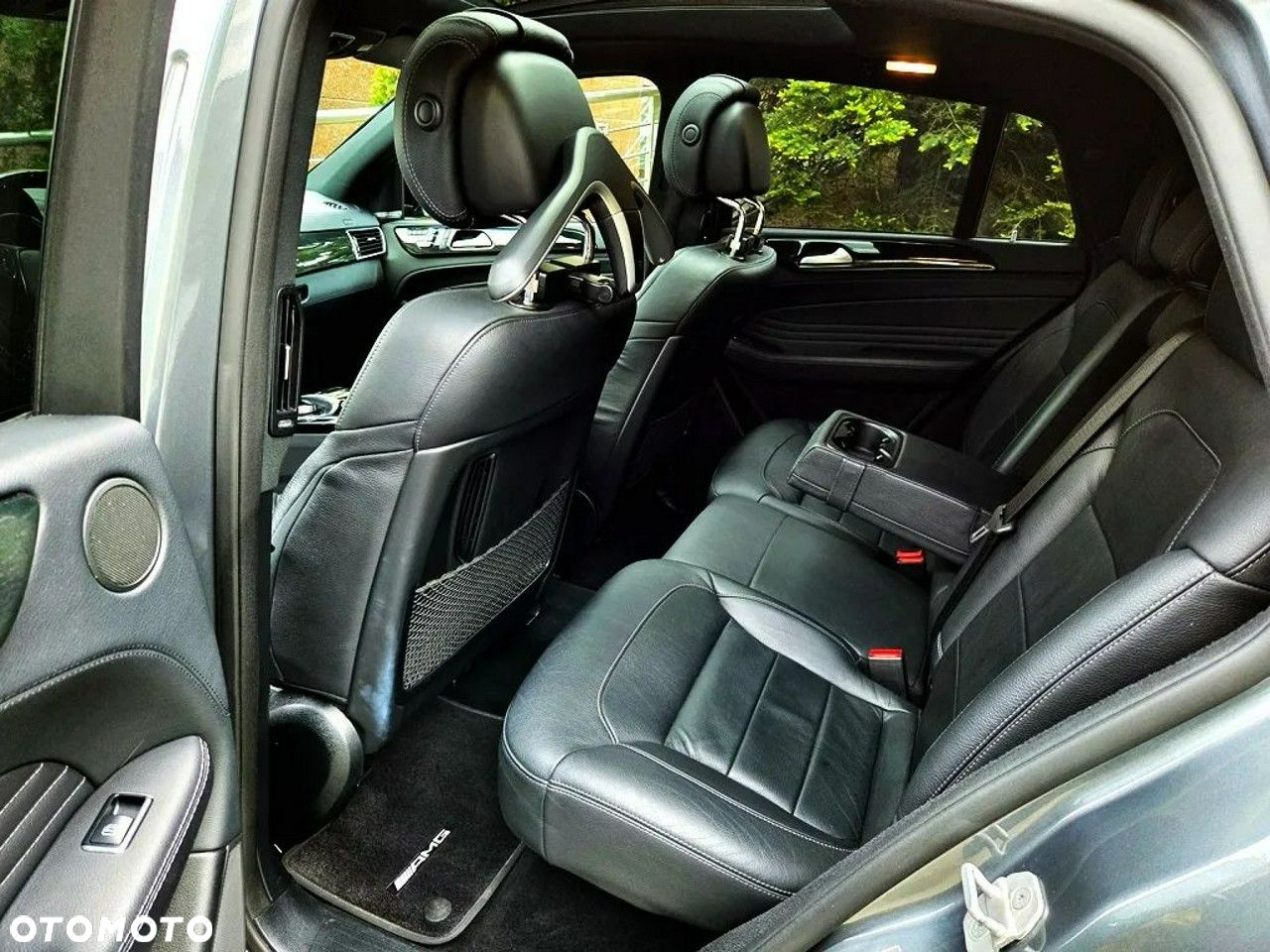 Mercedes-Benz GLE - 9