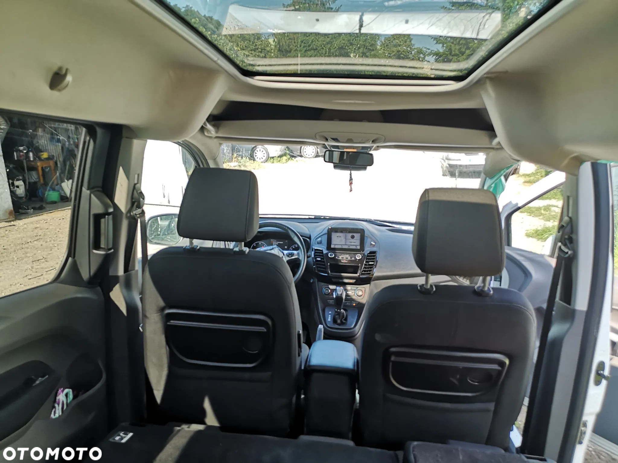 Ford Tourneo Connect 1.5 EcoBlue Titanium PowerShift - 36