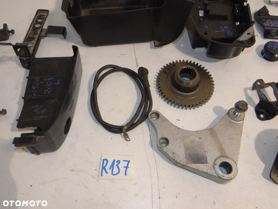 VN 1500 Vulcan 04r plastik wypełnienie mocowanie jarzmo klakson czujnik oleju R137 - 3