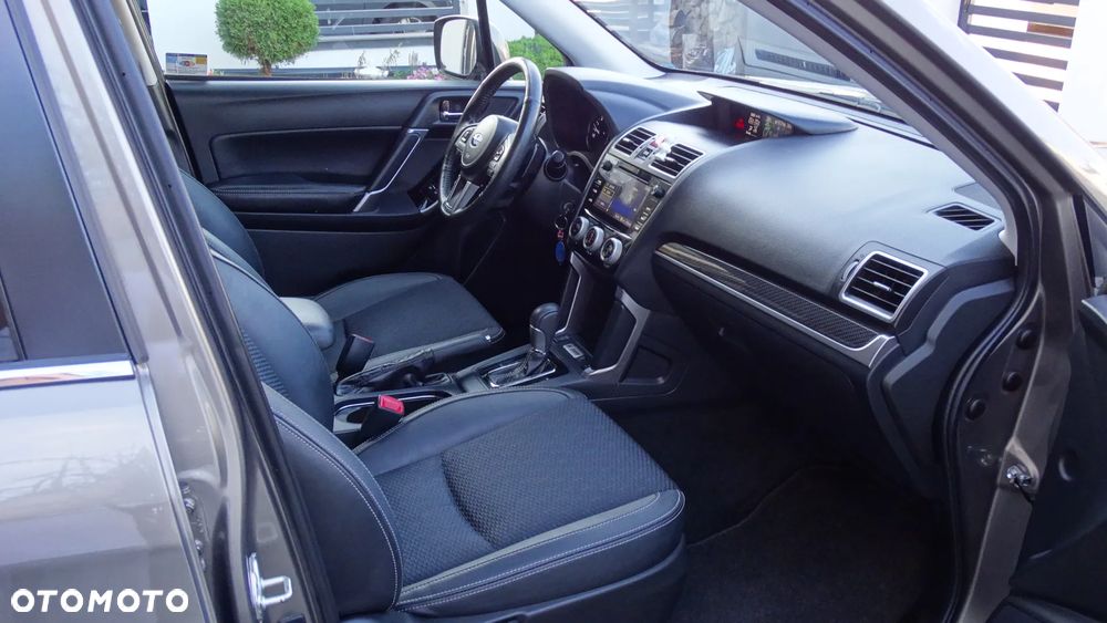 Subaru Forester 2.0 i Exclusive Lineartronic - 11