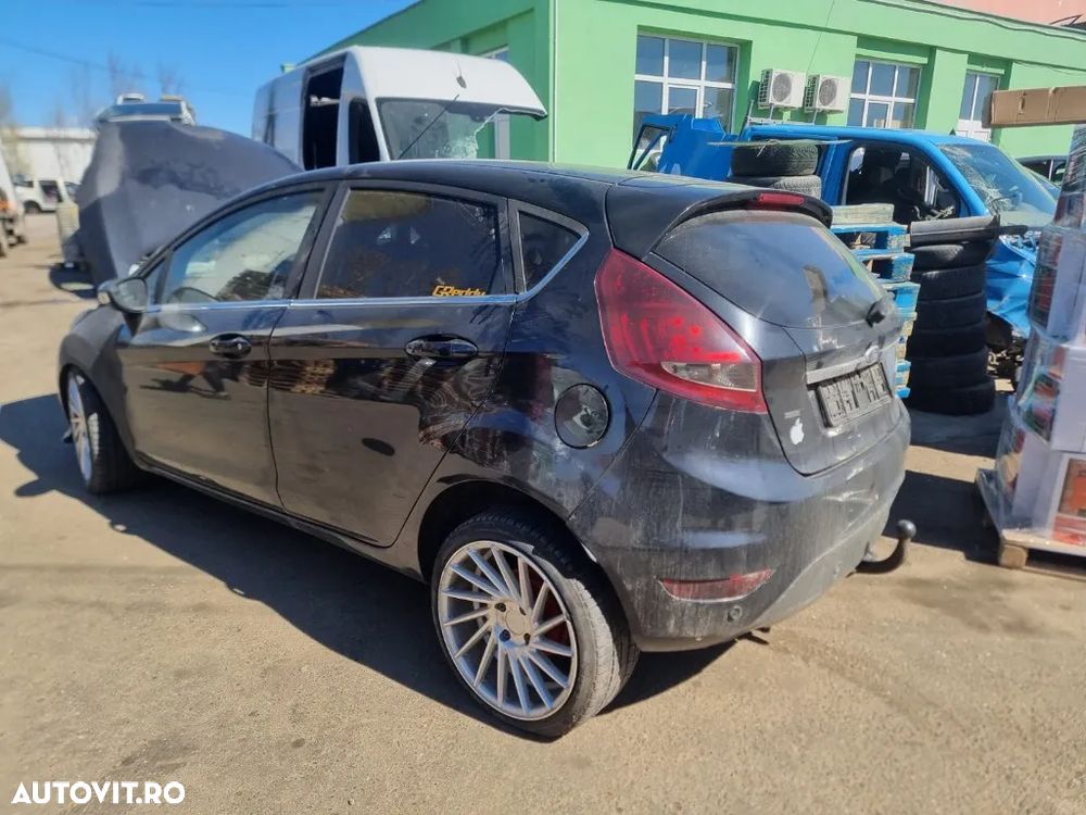 Dezmembrez Ford Fiesta 6 an 2011, motor 1.4 tdci 70cp cod KVJA, cutie de viteze manuala 5+1 trepte - 2