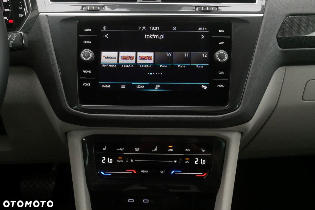 Volkswagen Tiguan - 10