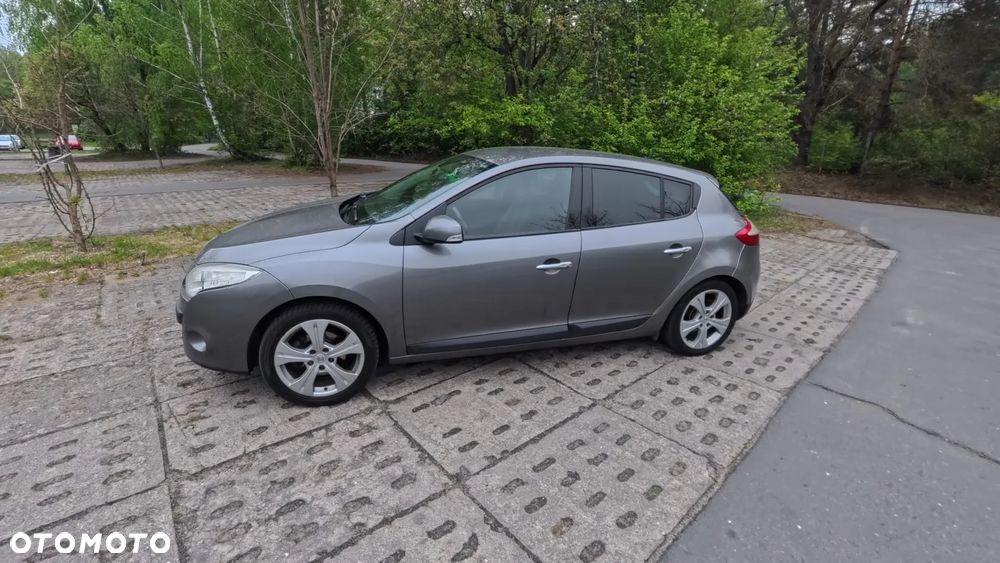 Renault Megane 1.6 16V 110 Dynamique - 1