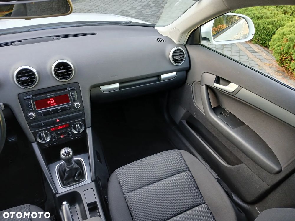 Audi A3 Sportback 1.6 Attraction - 19