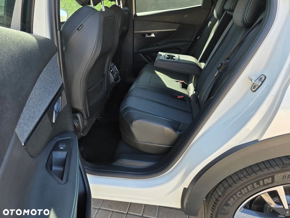 Peugeot 3008 1.6 PureTech Hybrid PHEV Allure Pack S&S EAT8 - 20