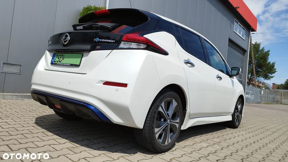 Nissan Leaf 40 kWh N-CONNECTA - 16