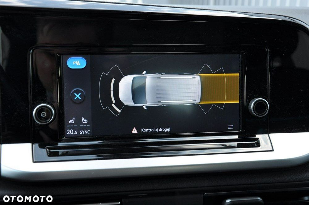 Ford Tourneo Connect Grand - 16