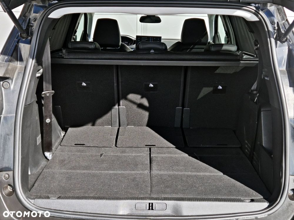 Peugeot 5008 BlueHDi 130 EAT8 Allure - 21