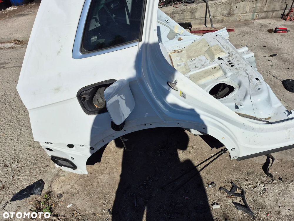 Błotnik Prawy Tył Ćwiartka Audi Q5 80A LY9C - 2