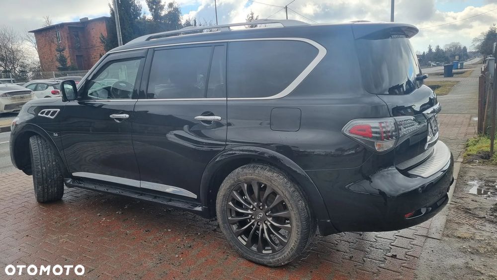 Infiniti QX80 - 14