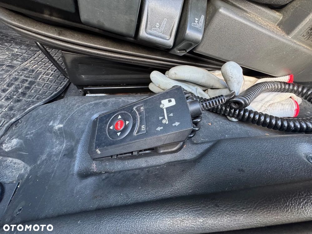 Mercedes-Benz ATEGO - 12