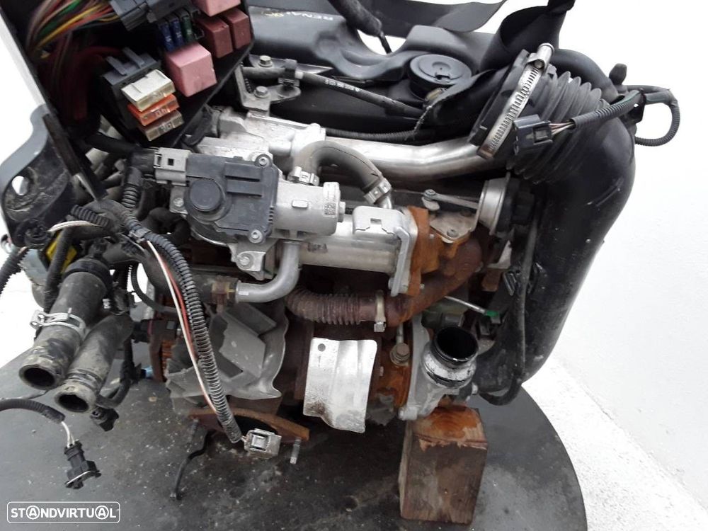 MOTOR COMPLETO DACIA SANDERO 2010 - 4