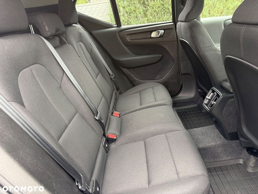 Volvo XC 40 T3 Momentum - 22