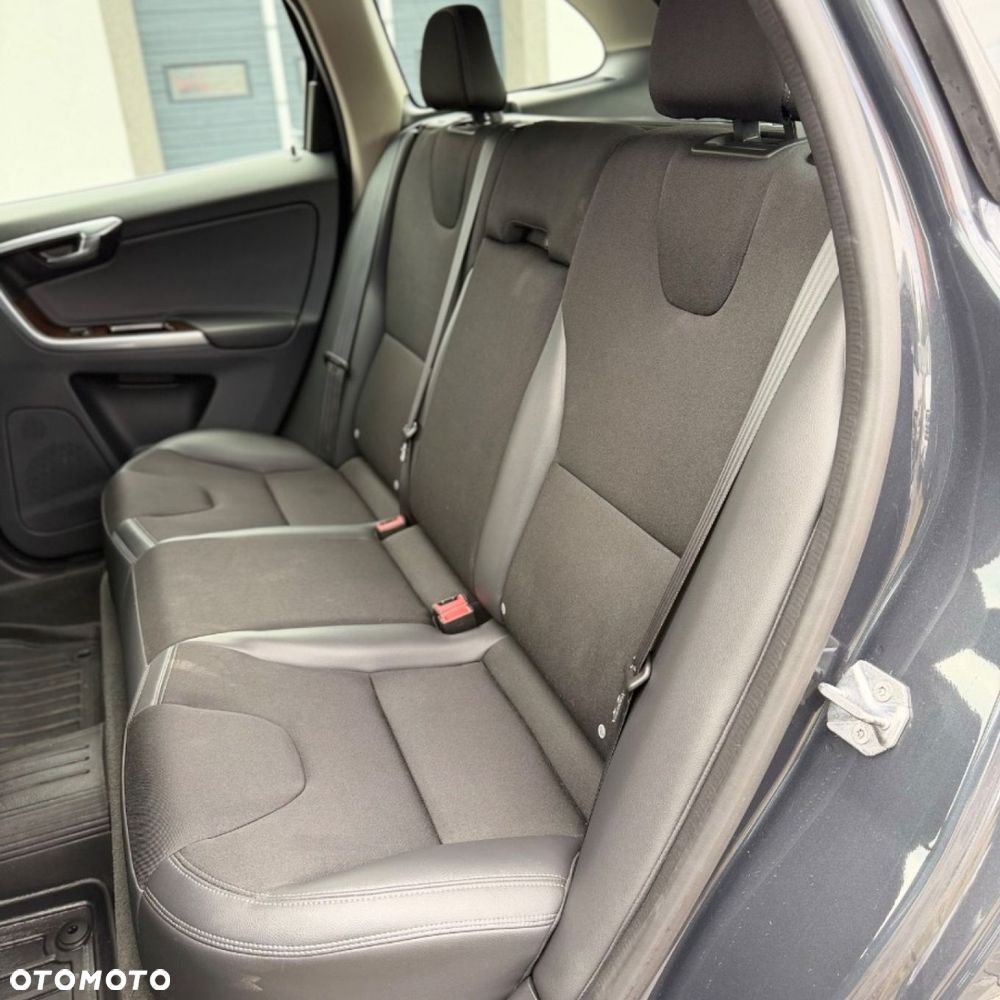 Volvo XC 60 - 18