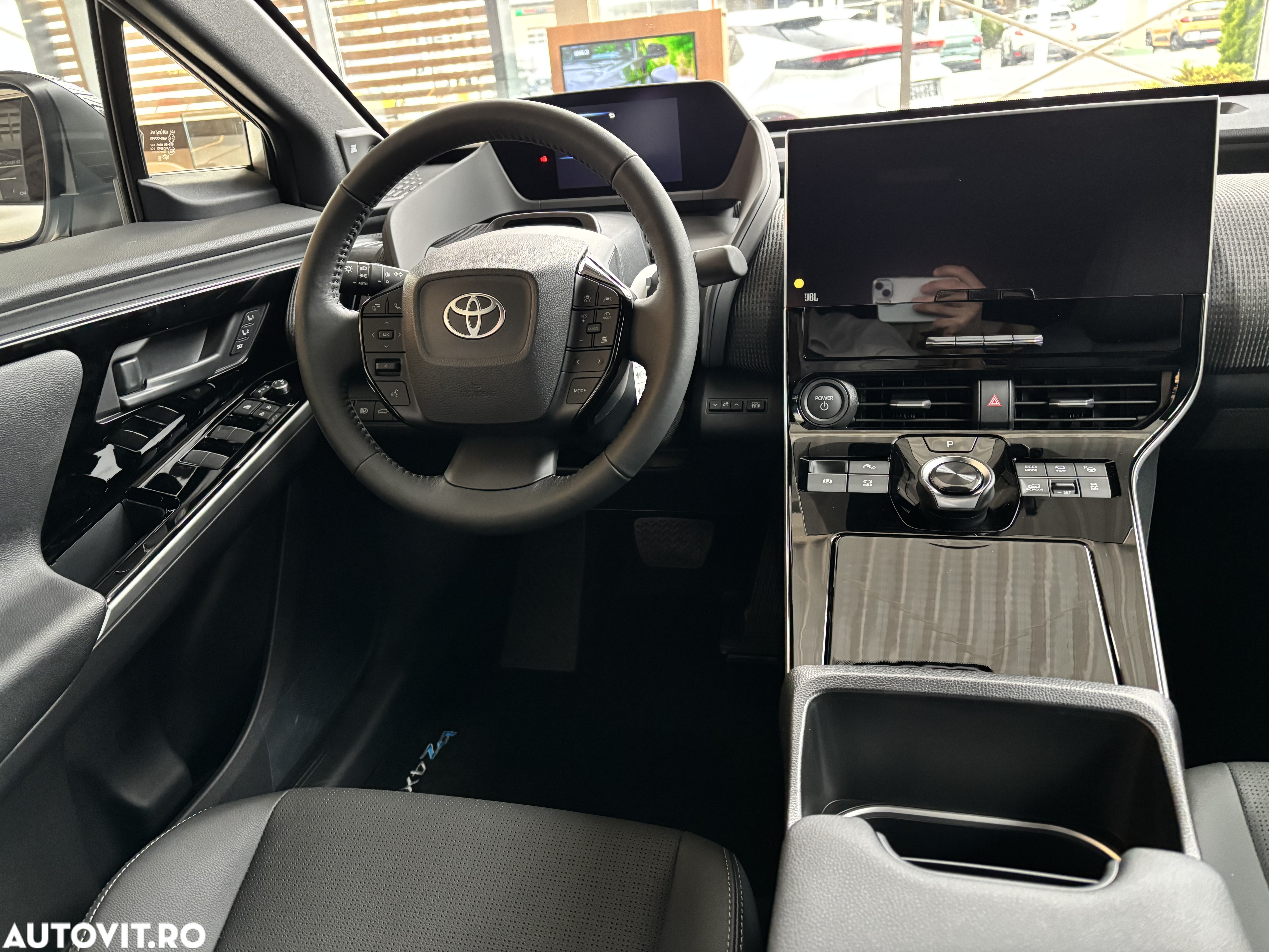 Toyota BZ4X 160 KW AWD (4x4) Luxury Solar Edition - 12