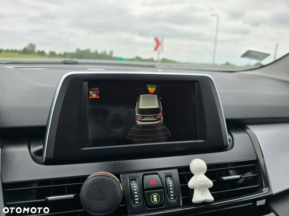 BMW Seria 2 218d Sport Line - 28