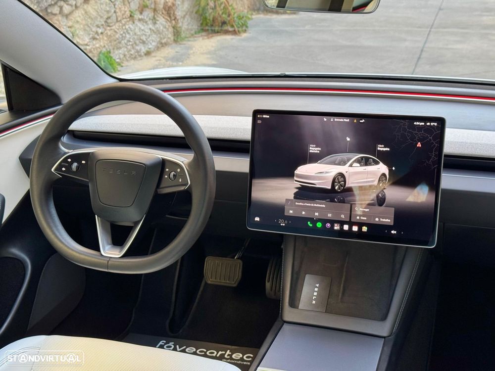 Tesla Model 3 Tração Traseira Premium - 32