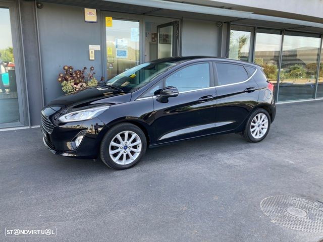 Ford Fiesta 1.0 EcoBoost S&S TITANIUM - 4