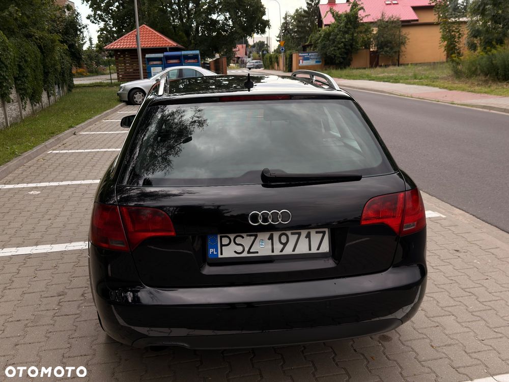 Audi A4 Avant - 4