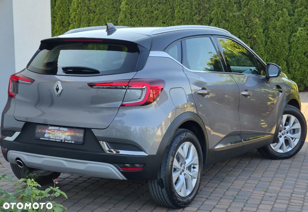 Renault Captur - 32