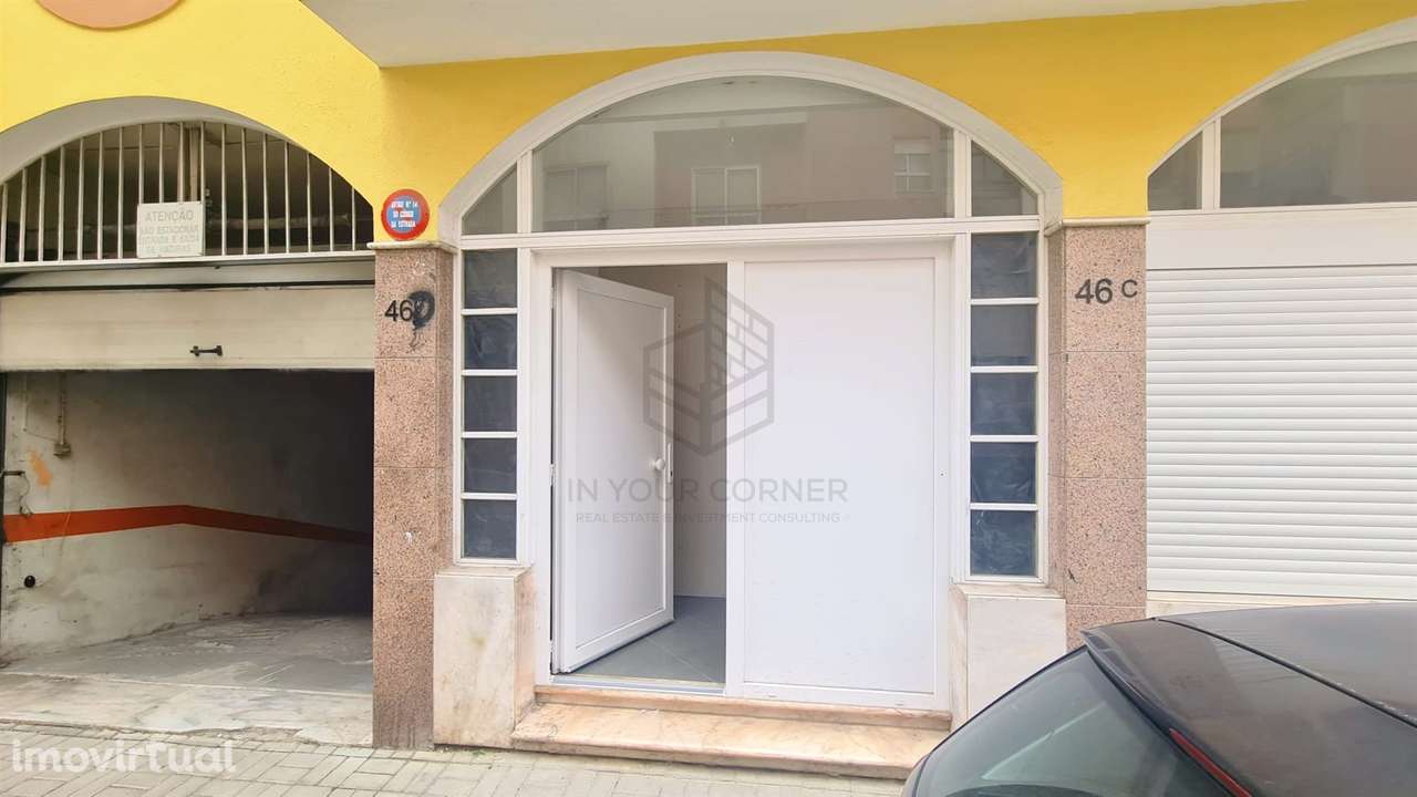 T2 em Conversão com Logradouro e Garagem Privativa – Oportunidade na A - Grande imagem: 3/35