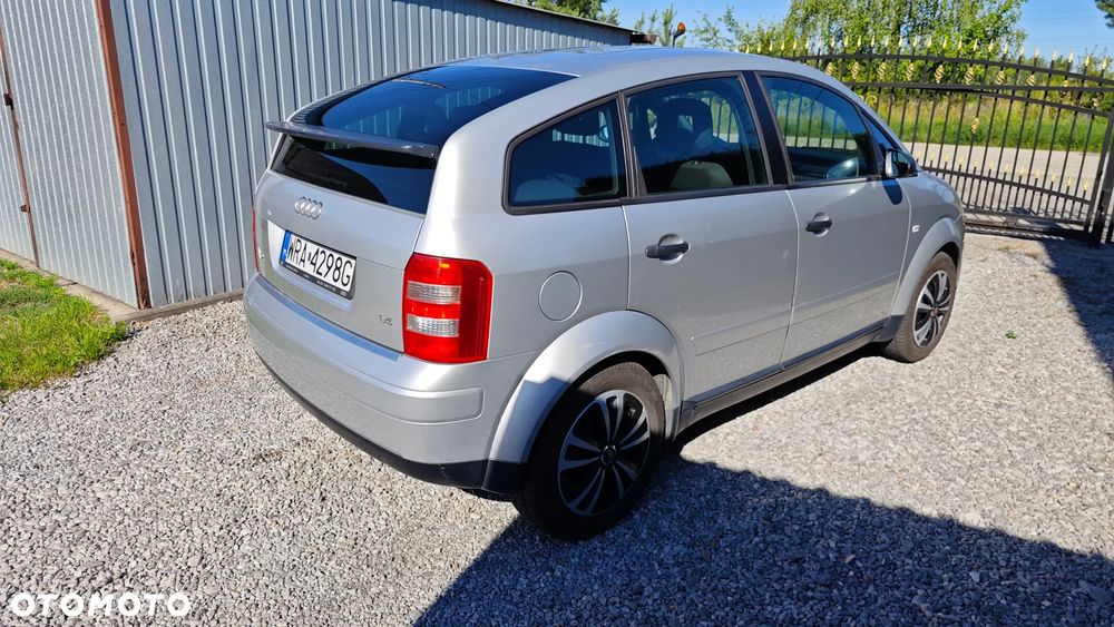 Audi A2 - 10