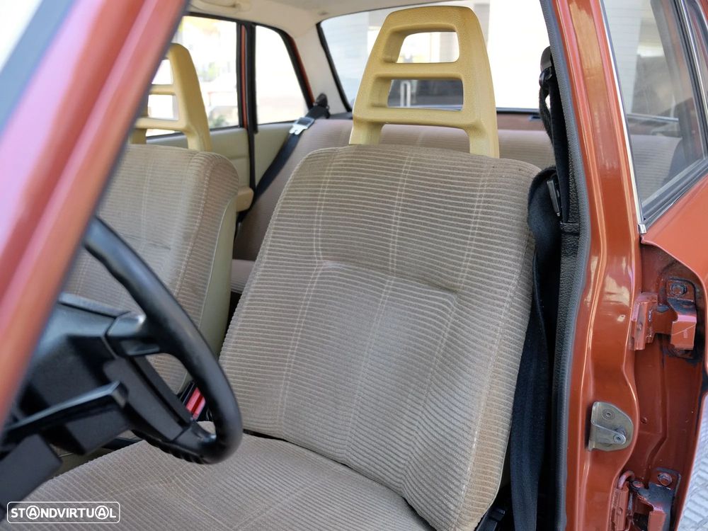 Volvo 244 - 16