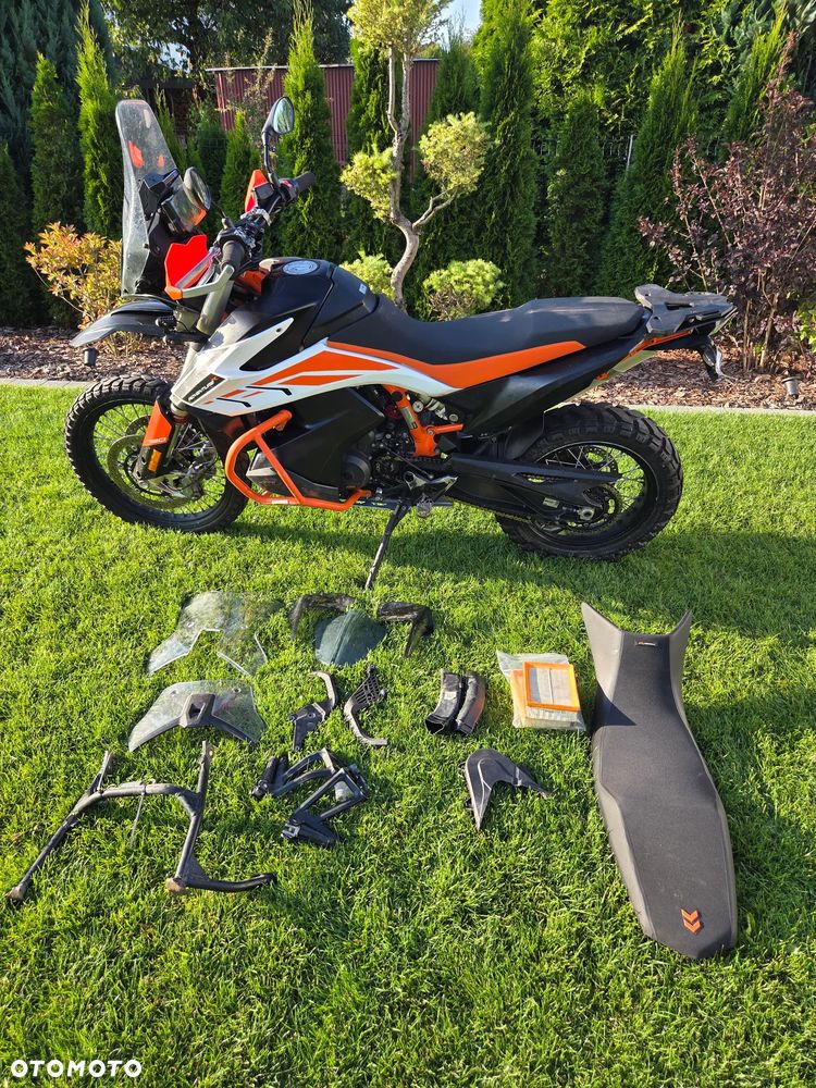 KTM Adventure 790 - 1