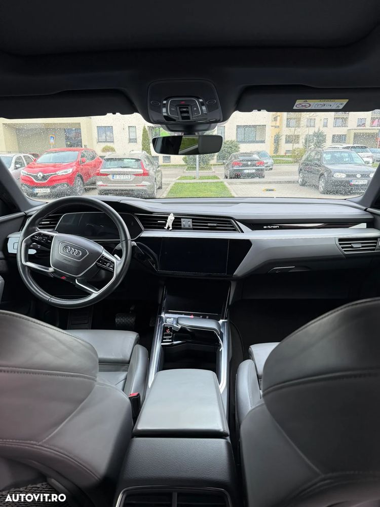 Audi e-tron - 22
