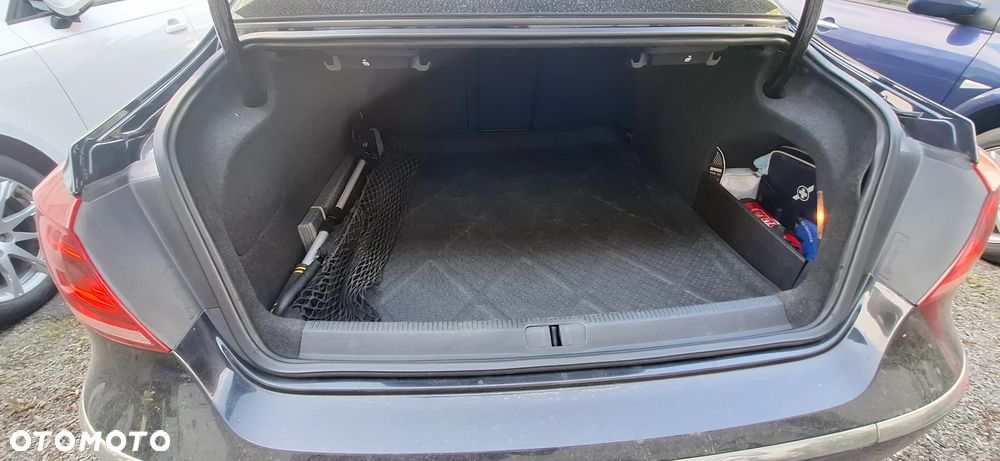 Volkswagen CC 2.0 TDI DPF BMT 4Mot DSG - 11