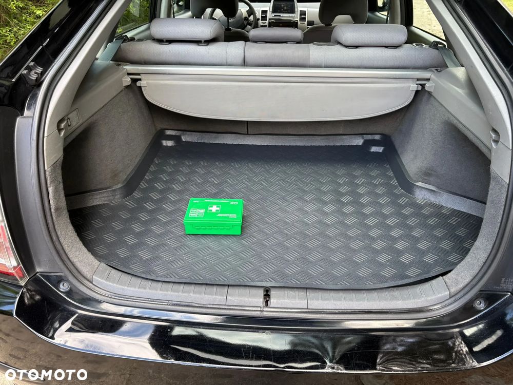 Toyota Prius 1.5 VVT-i Sol - 21