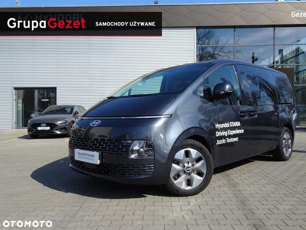 Hyundai Staria - 1