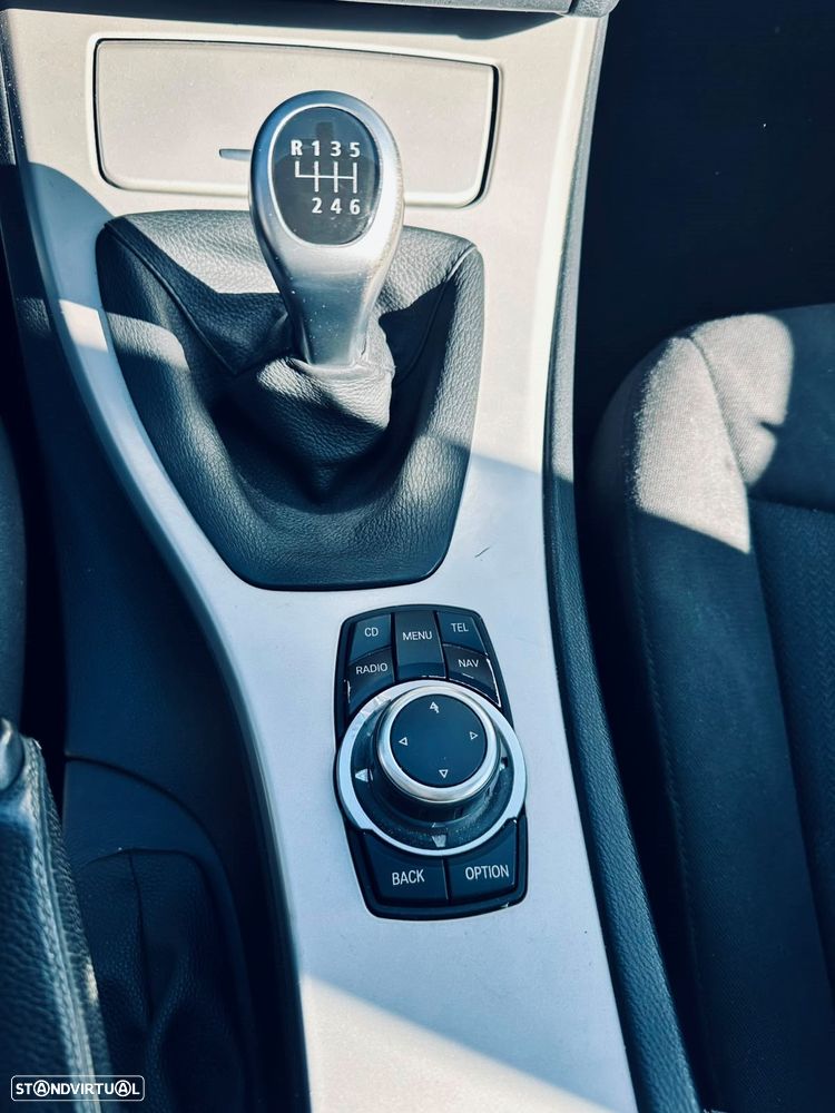 BMW 318 d Navigation - 15