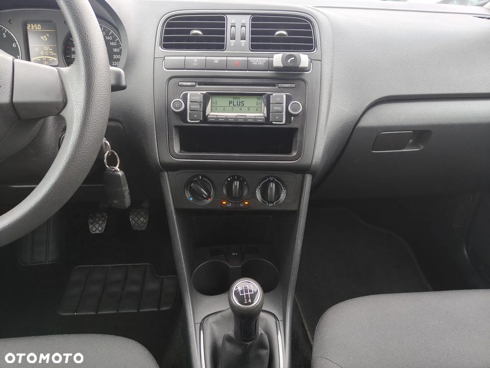 Volkswagen Polo - 22