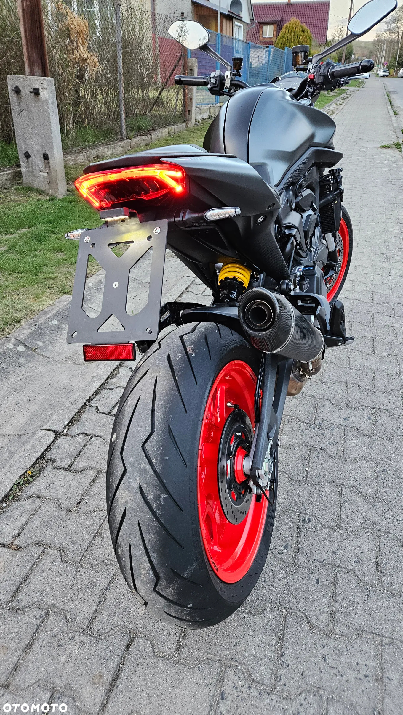 Ducati Monster - 21
