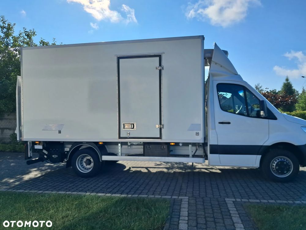 Mercedes-Benz SPRINTER 515 Chłodnia + Winda 1 TONA Salon Polska - 2
