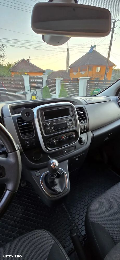 Renault TRAFIC - 9