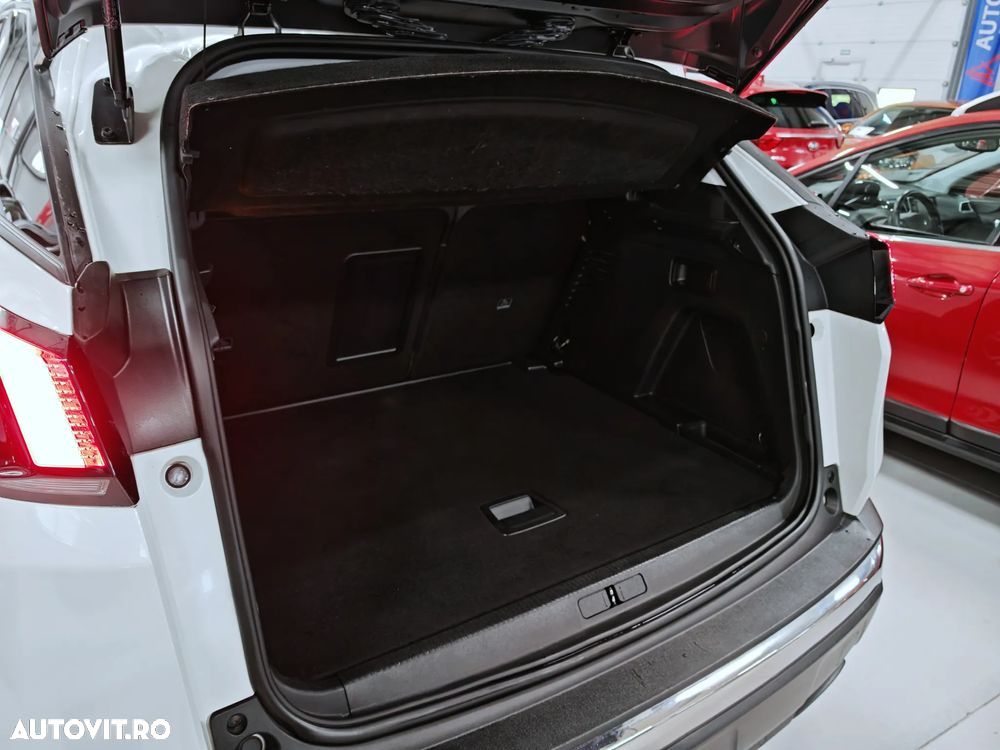 Peugeot 3008 PureTech 130 Stop & Start GPF EAT8 Allure - 18